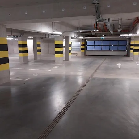 Butikowy Nad Odra W Centrum Wroclawia Z Garazem